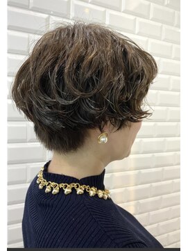 アピィス(APPiiS) 無造作パーマショート