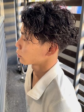 ロフト プロデュースドバイウシワカマル(loft produced by ushiwakamaru) 波巻き、スパイラルパーマ