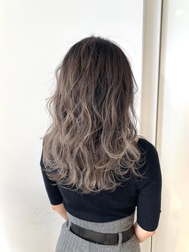 ルネ 北千住(Renee) グレージュ_グラデーション_アッシュグレー