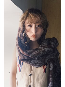 ウクク(UCUCU) ブラウンベージュカラー