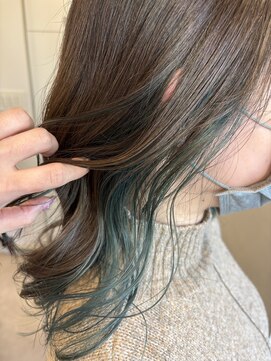 シアン 橋本店(Shian) 冬のインナーカラー×カーキ