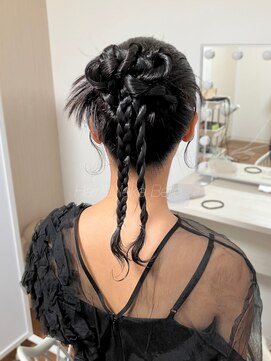 ベル(belle) ねじねじ×カチモリアップヘア