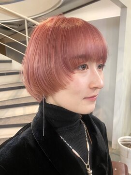 ロライマ 中目黒(roraima) マッシュショートヘアピンクカラーペールピンク耳掛けショート