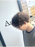 センターパート×緩めツイスパ