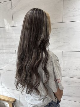 フェイスフレーミングカラー