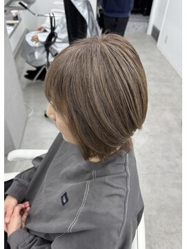 ロエ 元町店(Loe) 【白髪ぼかしハイライト】白髪染めで暗かったのが明るく綺麗に