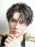 スパイラルルーズシャドウパーマセンターパート