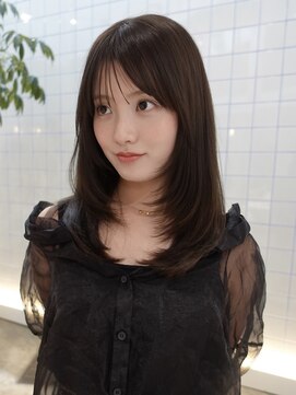 ローエ バイ デコ(Rohe by DECO) 大人ミディアムレイヤーと春の明るめ透明感ブラウン　【英心】