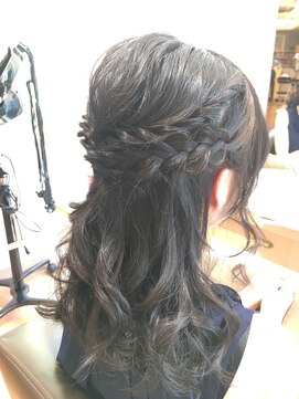 ピーディーフィノ 大通(PD fino) 編み込みハーフアップアレンジ