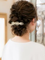 キャリコ(calico)&nbsp;《calico》＊。結婚式や二次会に☆大人かわいいシニヨン♪＊。