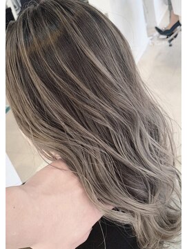 リベルテ 岡崎店(Liberte) 【バレイヤージュカラー】グレージュカラー