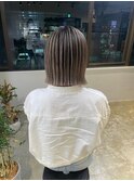 ボブ×コントラスト バレイヤージュ_透明感グレージュカラー_