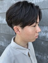 ヒュイル バイ ニアウ(Hwyl by Niau)&nbsp;メンズマッシュセンターパートスパイラルパーマニュアンスパーマ