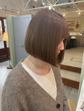 キュオンシア(CUEON. ciea) ボブ×ヘーゼルベージュ