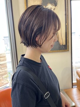 コレットヘア(Colette hair) ラフなスタイリングのミニボブ .*。