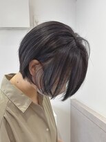 スイ(suiw)&nbsp;白髪ぼかしハイライトショートボブ前髪長め【suiw】昭和町