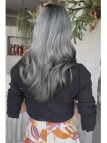 クラシカ(classika)&nbsp;オリーブグレージュ×ミディアムレイヤー♪