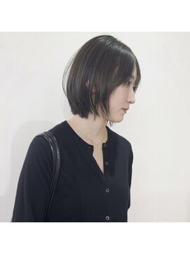 ニコ シモノセキ(NIKO Shimonoseki) ［NIKO］レイヤーボブ/オリーブカラー/ボブ