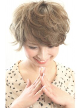 ヘアメイク アース 佐賀鳥栖店(HAIR&MAKE EARTH) くせ毛風ショート