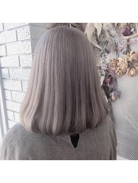 レイリー(Reilly) 【Minami】ホワイトベージュ