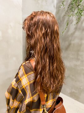 テトヘアー(teto hair) パーマスパイラルパーマくるくるロングパーマ強め外国人赤毛