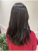 重たくならないトーンダウン。