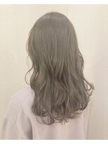 モルニ(MORNI) グレージュ_マロンベージュ Aラインボブ かきあげ