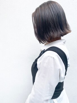 モルニ(MORNI) モカブラウン_マロンベージュ Aラインボブ かきあげ