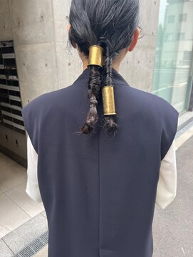 ポーズ(PAUSE) 【梅田　大阪　福島】タイトツインアレンジ