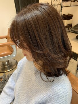 ピエスヘア(PIE'CE HAIR) ミディアムレイヤー