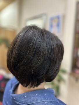 ハツミ ショートボブ