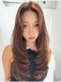 ハイライトカラーミルクティーベージュレイヤーカット