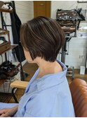 くびれショートボブ30代～50代白髪ぼかしハイライト