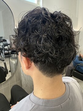 グラムヘアー(GLAM HAIR) 春の無造作メンズパーマ