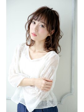 ラシェル パル ノエル(Laciel par Noel) 外ハネ鎖骨ミディ