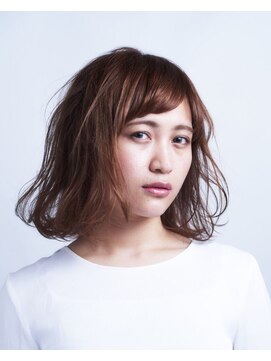 サラビューティーサイト 九大学研都市店(SARA Beauty Sight) ジンジャーミディアムカーリースタイル
