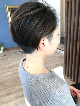 ルシエルブルー(LE CIEL BLEU) 刈り上げショート