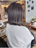 切りっぱなしボブ×グレージュカラー