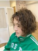 個性派パーマで自分スタイル!
