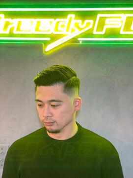 グリーディーフォックス 代々木(Greedy FOX) 波巻き/ハイライト/マッシュパーマ/ウルフ[シェービング]