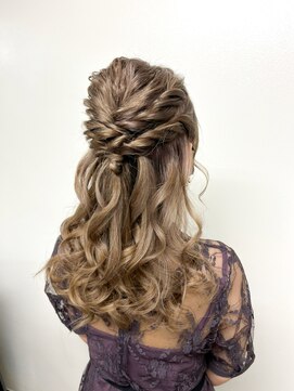 オアシスガーデン 我孫子店(Oasis GaRDEN) 結婚式ハーフアップ