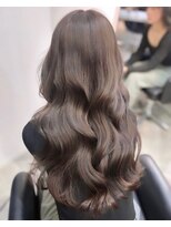 リンドトウキョウ(LINDO TOKYO)&nbsp;グレージュ/カール/セミディ/シアーカラー/姫カット/大阪/心斎橋