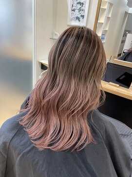 ルース(LUZ) 外国人風バレイヤージュ