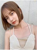 前下がりミニボブ　イメチェンカット　ラテベージュ
