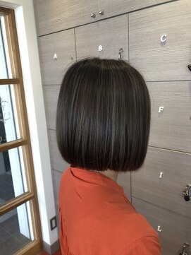 ルシア(LUCIA) ハイライトカラー/ブリーチオンカラー