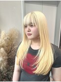 ハイライトカラーミルクティーベージュレイヤーカット
