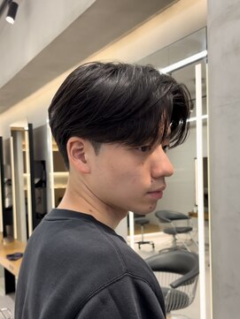 ニコ トウキョウ ロジック(nico TOKYO Logic) センターパート×曲がる縮毛矯正