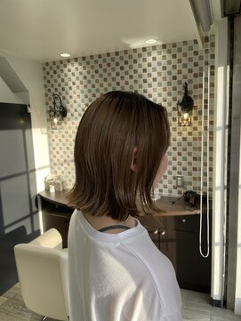 ディーボーイ 健軍店(D-BOY) 切りっぱなしボブ/ブリーチヘアー