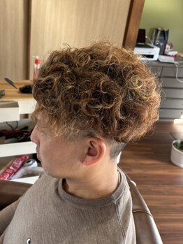 【高松/元山町】炭酸泉を使ったヘッドスパで頭皮もスッキリ！カット/カラー/パーマもお任せください！