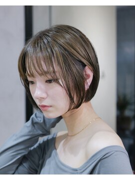 ヤイカ(YAYKA) ナチュラルハイライトボブ